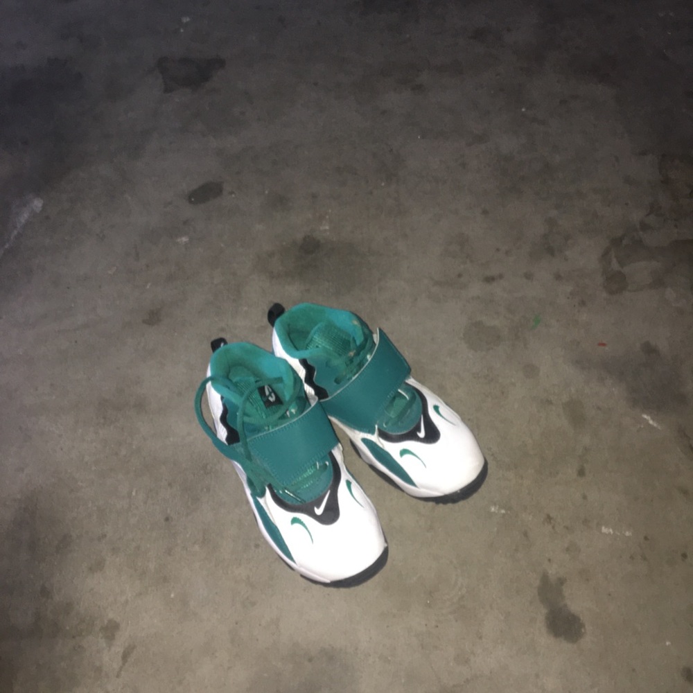Nike Green. - Picture 3 of 4